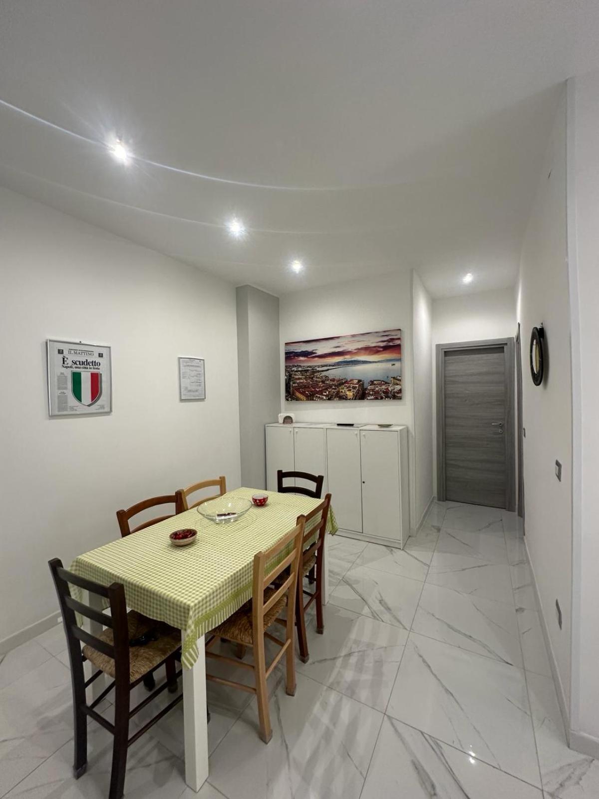 M2 Apartment Neapel Exterior foto